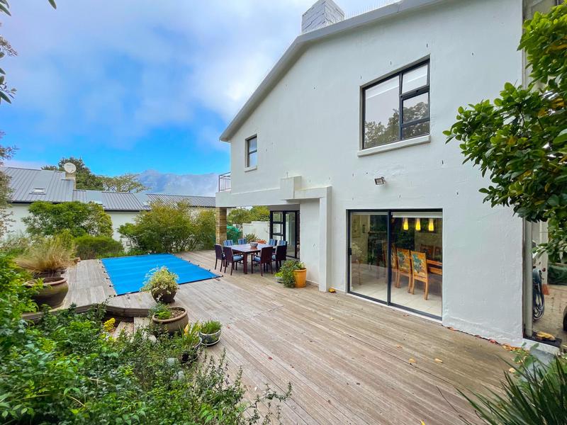 4 Bedroom Property for Sale in Hout Bay Western Cape